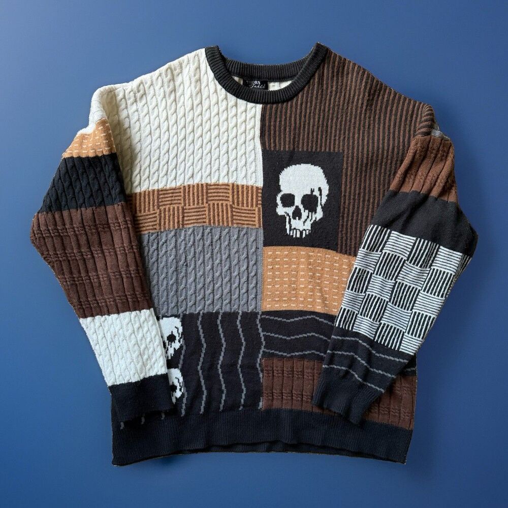 🔥Hot Topic Skull Grunge Patchwork Sweater Mens L Gothic Y2K Graphics EMO Punk